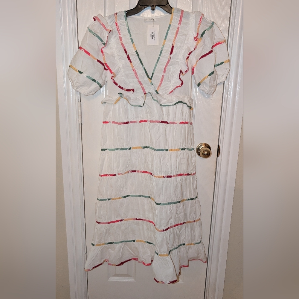 Storia White and Yellow Maxi Dress